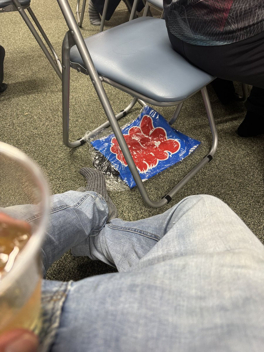 taruitadashi's tweet photo. 今年も見目太鼓台
参加させていただいています🙇‍♂️
あんまり役には立ってませんが
 #小豆島太鼓祭り 
 #伊喜末八幡神社 
 #見目 https://t.co/KVF0JjLH9J