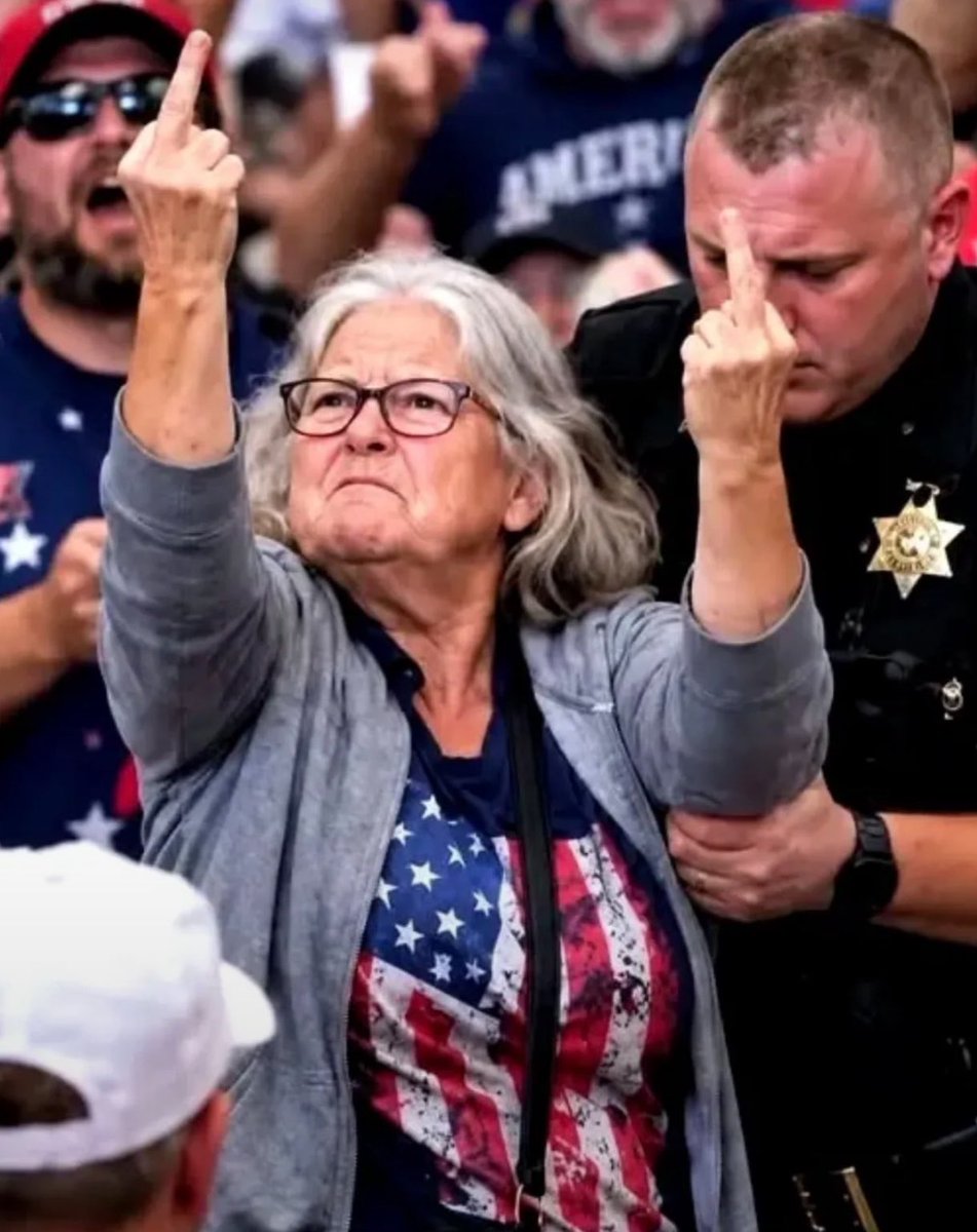 lisa_liberal's tweet photo. She. Is all of us. https://t.co/UtjVVuaoVf