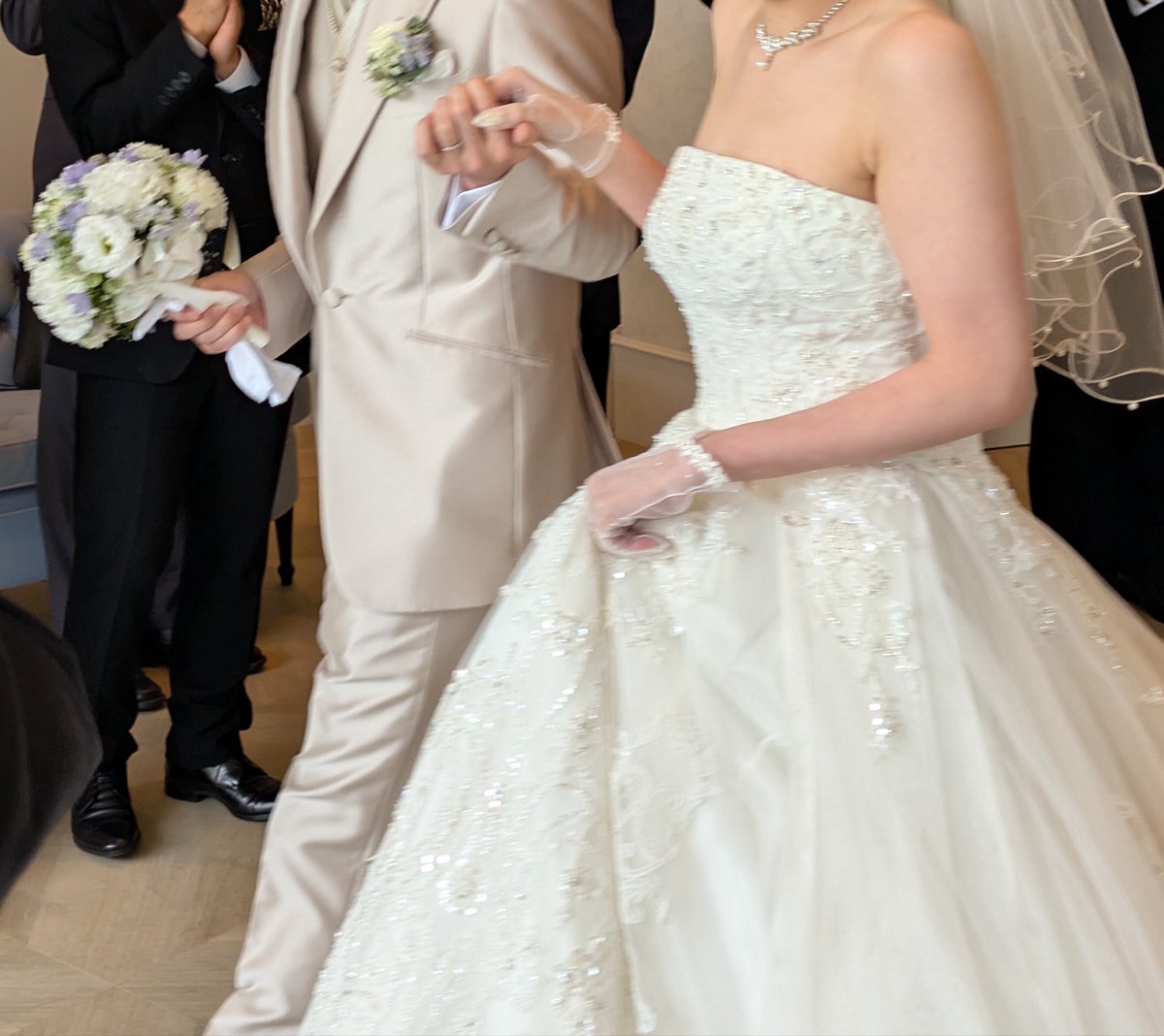 lrg_f's tweet photo. 実はしれっと今年頭に結婚してこないだ式挙げてました https://t.co/sfJMPsgntQ
