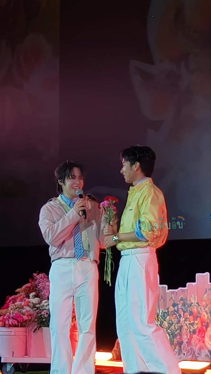 bunny_khing_'s tweet photo. สิ่งนี้น่ารักมากกกก  แค่สองคนนี้นี่จีบกันป่ะเนี่ย 👉👈🤭

#ที่สามของเธอตอนจบ
#f3w_wp
#Gems_ktp https://t.co/bP6arCiiUN