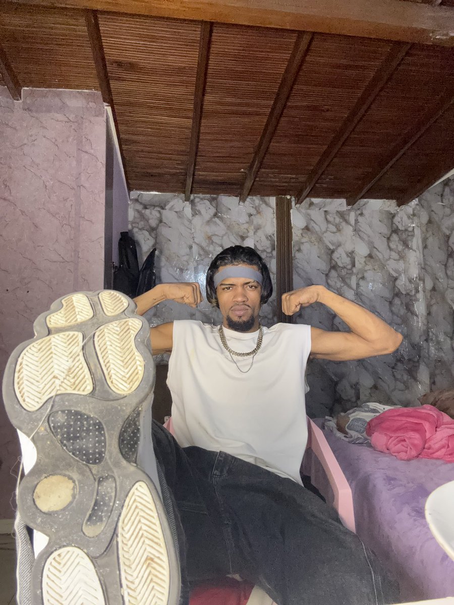 Dav420_'s tweet photo. How rude to have started locktober🔐 like this,😁 but it’s never too late to give those keys to dad and all the control 🔥
#findom #cashmaster https://t.co/rYP91zSm3J
