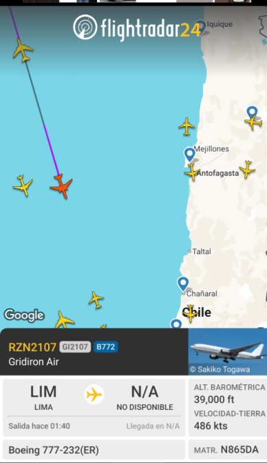 viralesperu's tweet photo. ¡#BTS RUMBO A CHILE! 

El avión que TRASLADA A BTS YA ESTÁ frente a Antofagasta. Su llegada a Santiago se estima entre la 1:20 y 1:45 a. m. de este lunes 12, hora chilena.

 ¡Chile se prepara para recibir a BTS! 🇨🇱💜 #BTS #BTSChile https://t.co/hq5ZTNmSs1