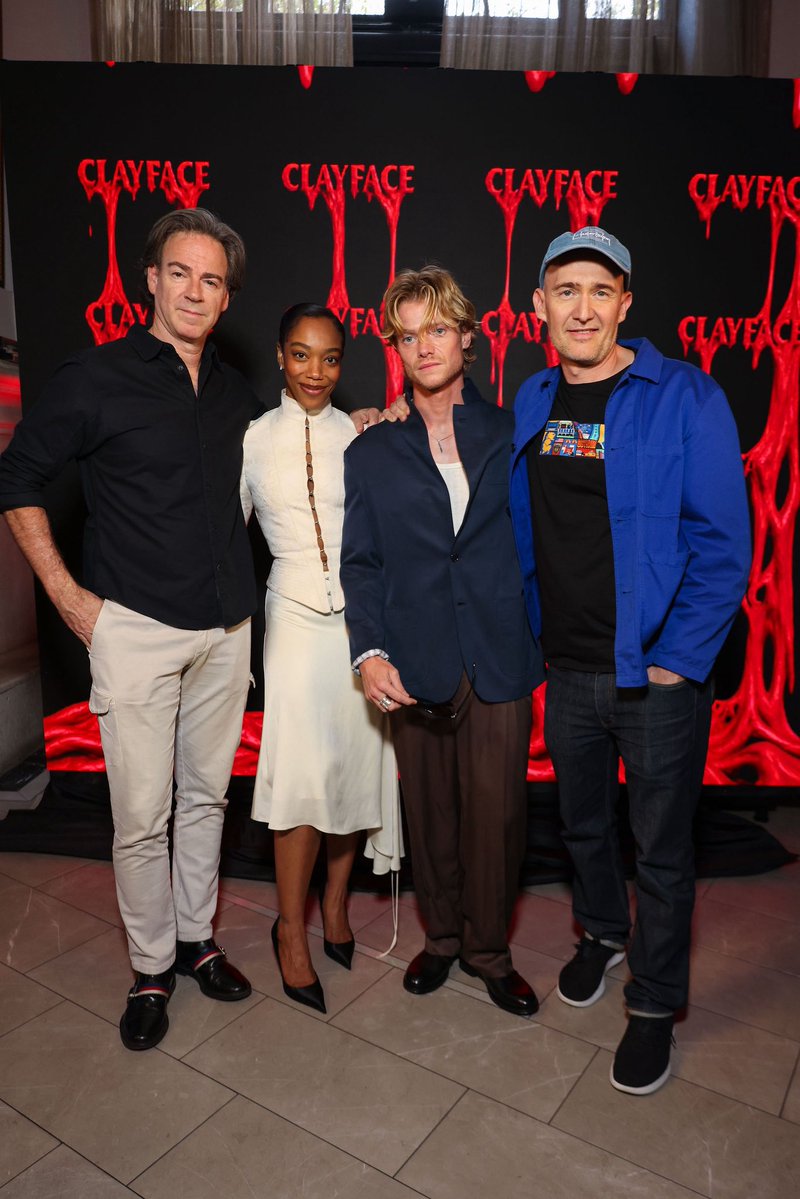 b6tmans's tweet photo. NAOMI LOOKS FAB https://t.co/RT5sBWFetm