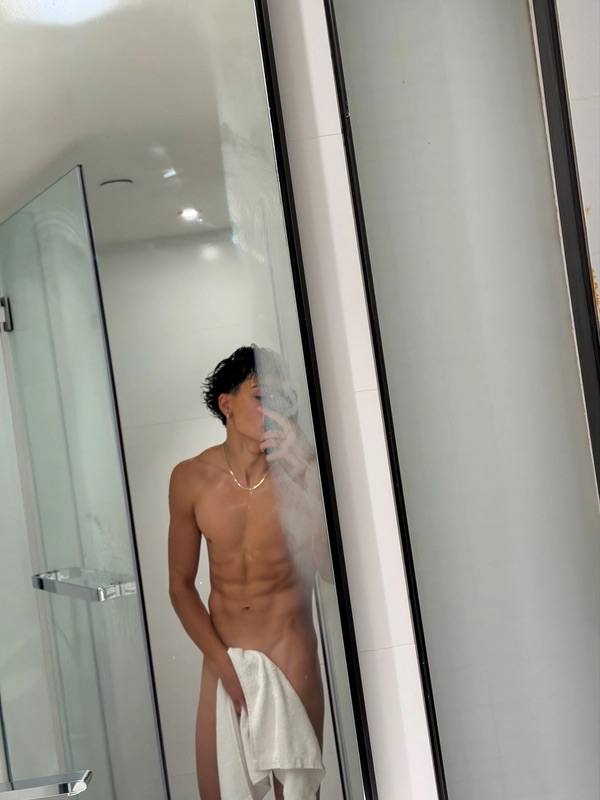 Layladltg's tweet photo. I will send u the whole file of trey Makai leaks and customs I have for $40
Only taking Amazon e gift card
#viral #fyp #hot #cute https://t.co/PWayCrou8e