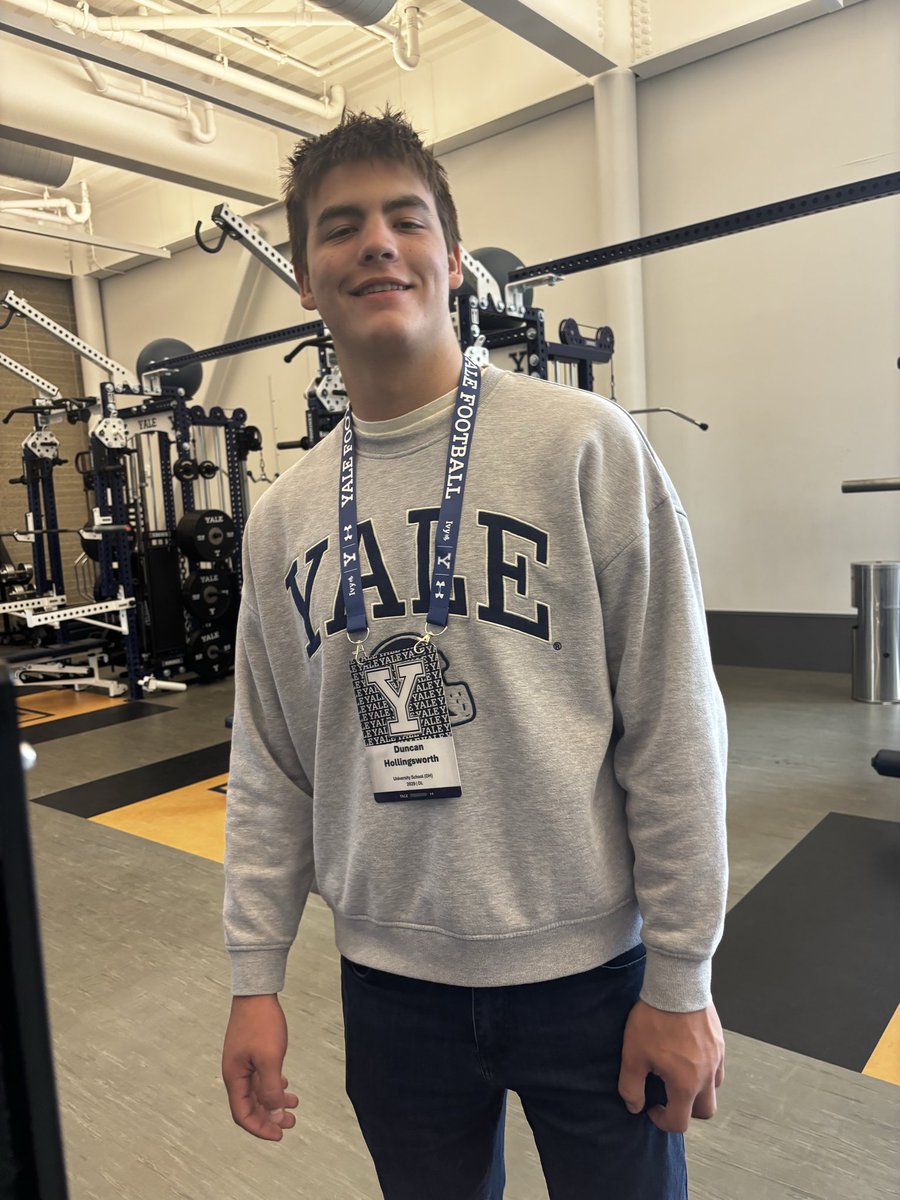 DuncanHoll_fb's tweet photo. Thank you to @Bigstef72 and @CoachJanecek for the Game Day invite to Yale. I had a great experience touring the facilities, hearing @coach_cahill describe what makes his program special, and watching the Bulldogs win 28-7. Can’t wait to be back in the Yale Bowl!

@Coach_smcgowan @StevenVashel @paupaupau5 @AlexKurtzYale @JoshJosefczyk @bmalbasa