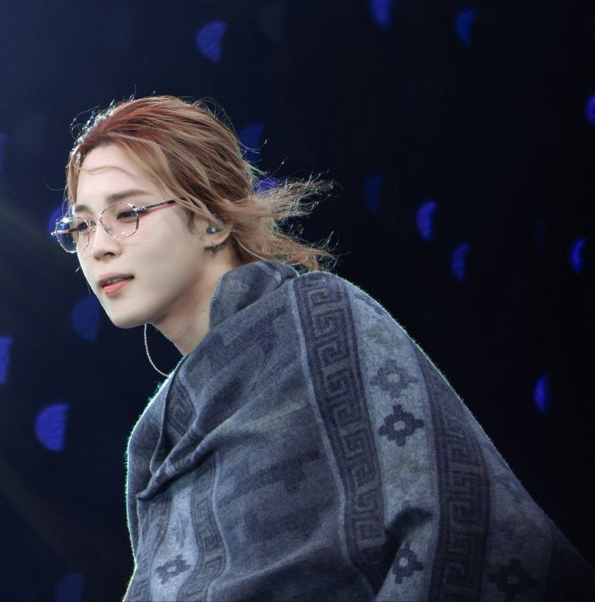 GulyaSul's tweet photo. @starnewskorea HAPPY BIRTHDAY JIMIN 🥳🫶
WE LOVE YOU JIMIN
JIMTOBER EN PERU
JIMIN LIGHTS UP LIMA
#BornToShineJimin
#JiminNacidoParaBrillar
#빛나기위해_태어난_지민 
#JIMIN #지민
JIMTOBER ON LATAM 
JIMIN EN CHILE https://t.co/DbeRVl5aoL