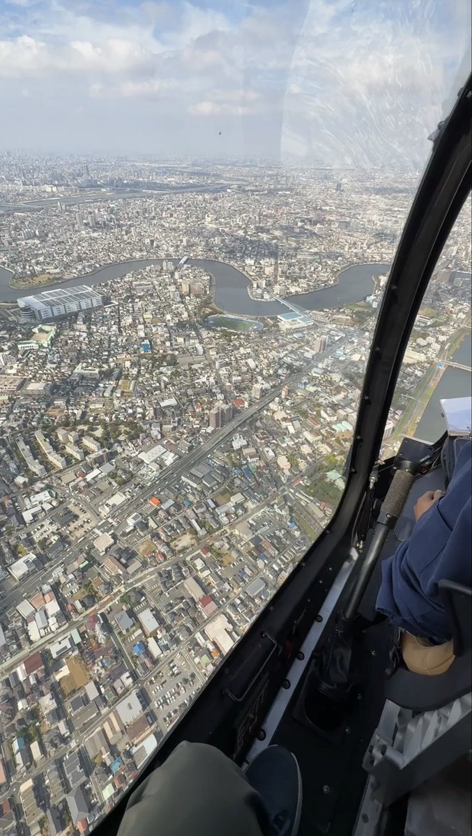 OTARU_D_A_F's tweet photo. 乗せてもらいました！！！
人生初ヘリ🚁

Bell505視界めっちゃ良い✨ https://t.co/KfgK4Uhuen