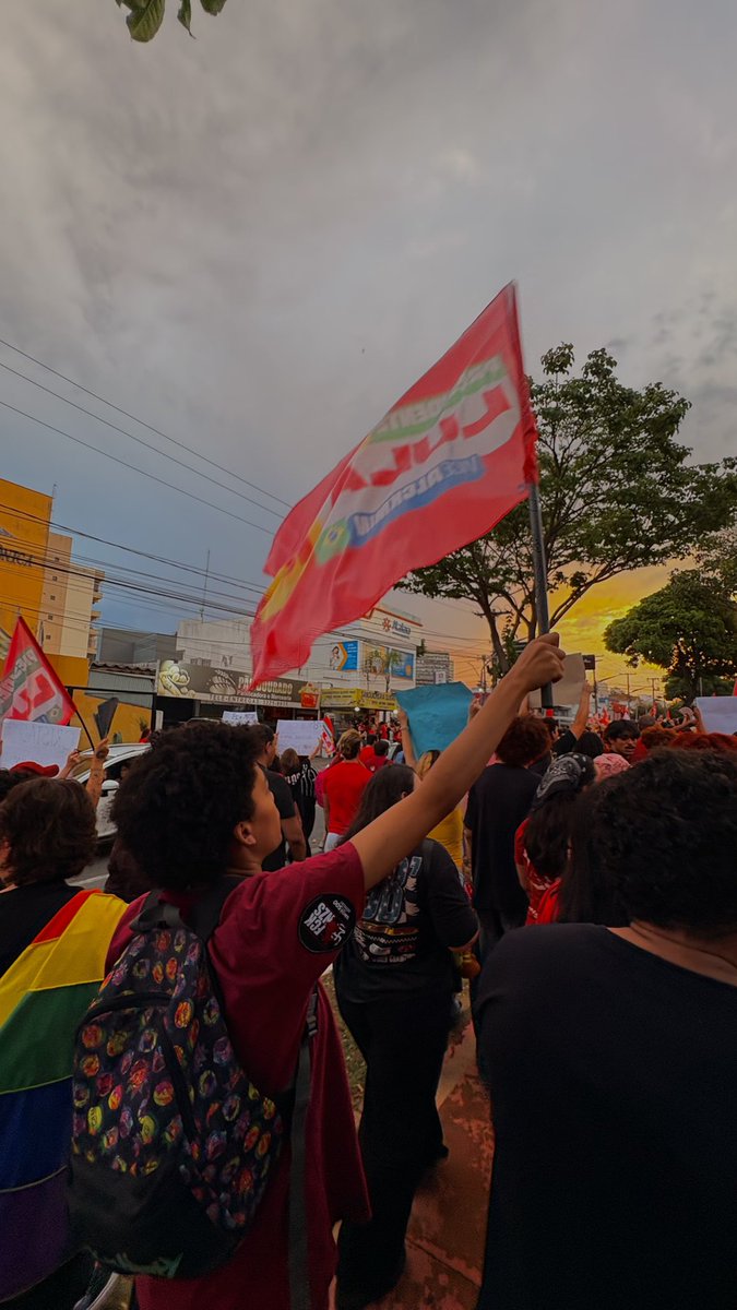 brittoisaM's tweet photo. vou tatuar essa foto, Goiânia foi gigante hoje! https://t.co/Rn54hGcuKg