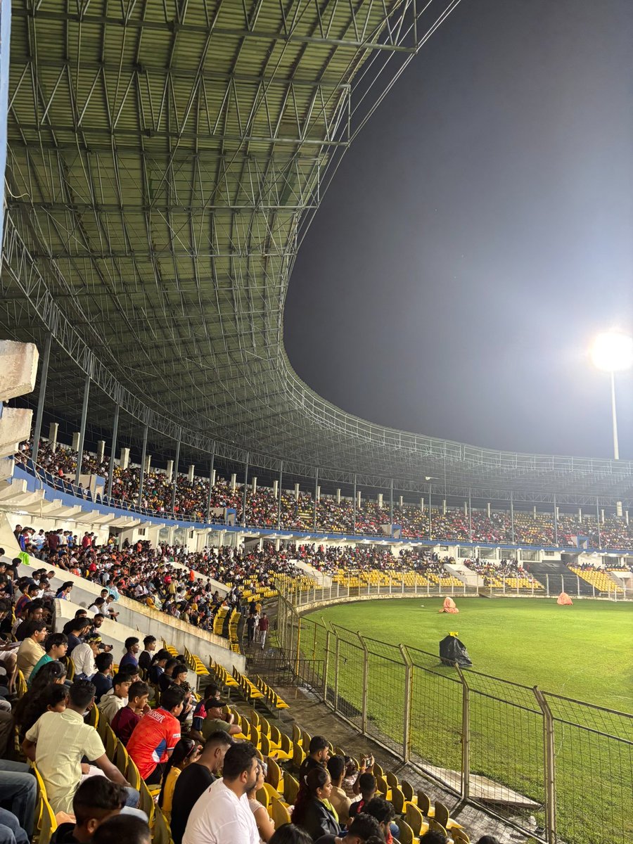 DexterFCGoa's tweet photo. Compared to FC Goa's game at Fatorda https://t.co/OhMy2hkGeH