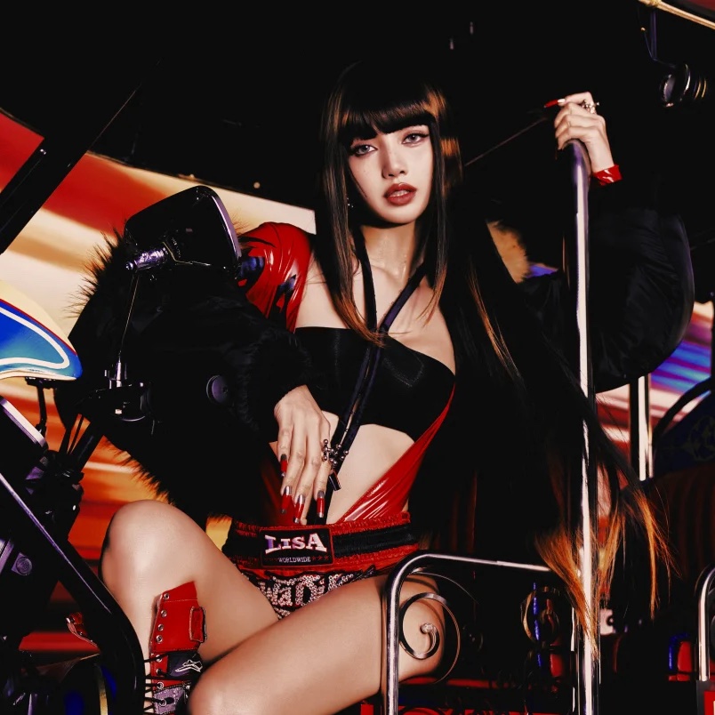 TheePopCore's tweet photo. LISA will release "Tarantino" as the 2nd single off her upcoming EP "Press Play" https://t.co/3zTLeMiugn