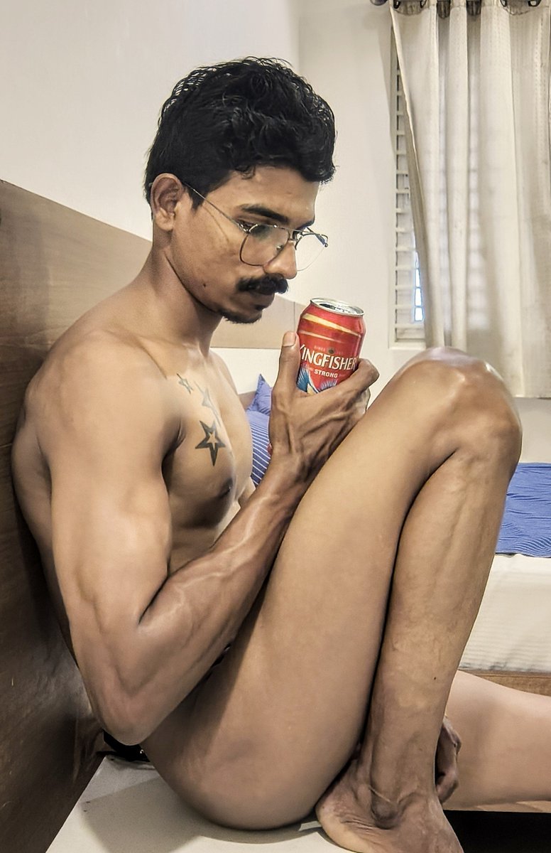 SajithCv1999's tweet photo. Fitness model 🪄 
Hot male model 🎀 
Sexy look men 🍫 
Hot men kerala 💫 https://t.co/VK2jPHAM1f