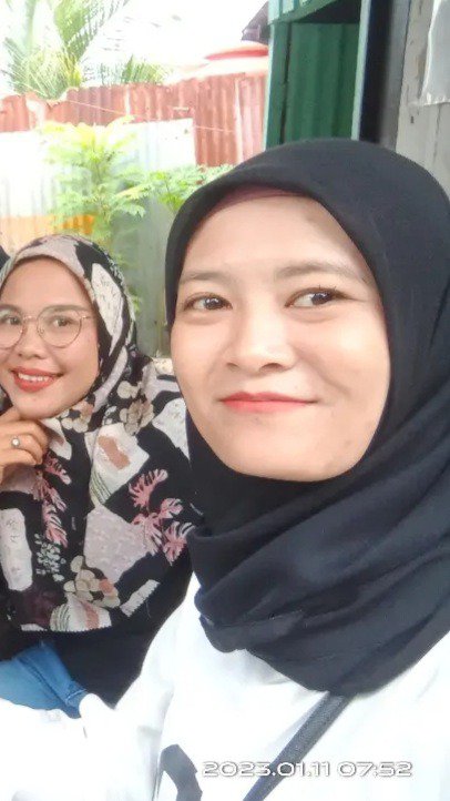 fitrisetyo1s's tweet photo. Bersama adikku namanya reni https://t.co/6hLAMPJYgm