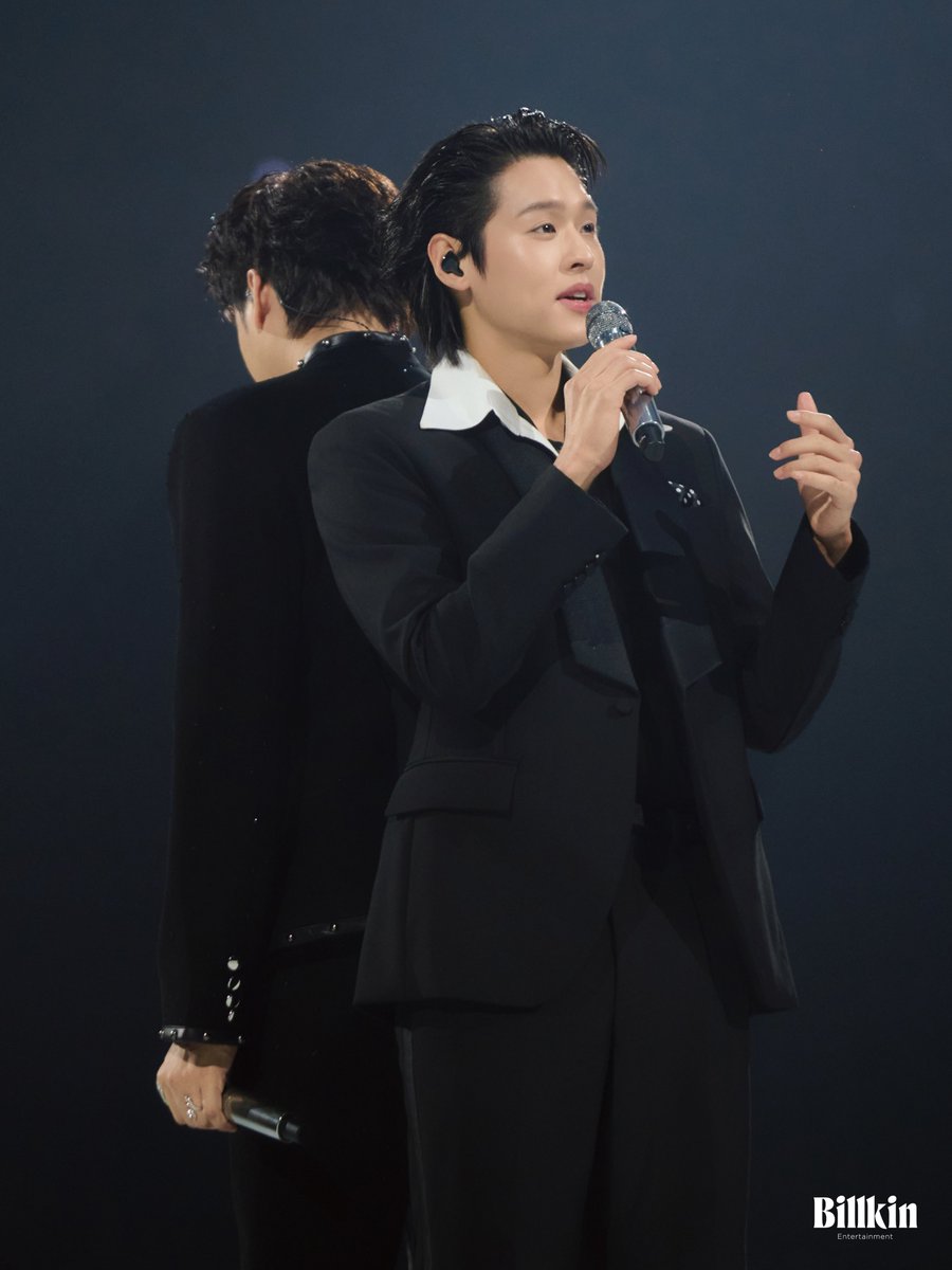 Billkin_Ent's tweet photo. เก็บภาพโมเมนต์จาก NONT TANONT ‘THE MOMENT OF SPECTACLE : ARENA ENCORE’ มาฝาก ขอบคุณพี่ @tanont916 ที่ชวนมาร่วมโชว์สุดพิเศษบนเวทีสุดอลังการนี้นะครับ 🧡

#NONT_ARENAENCORE_DAY2
#THEMOMENT_ARENAENCORE 
#Bbillkin https://t.co/R2mkTxiHJX