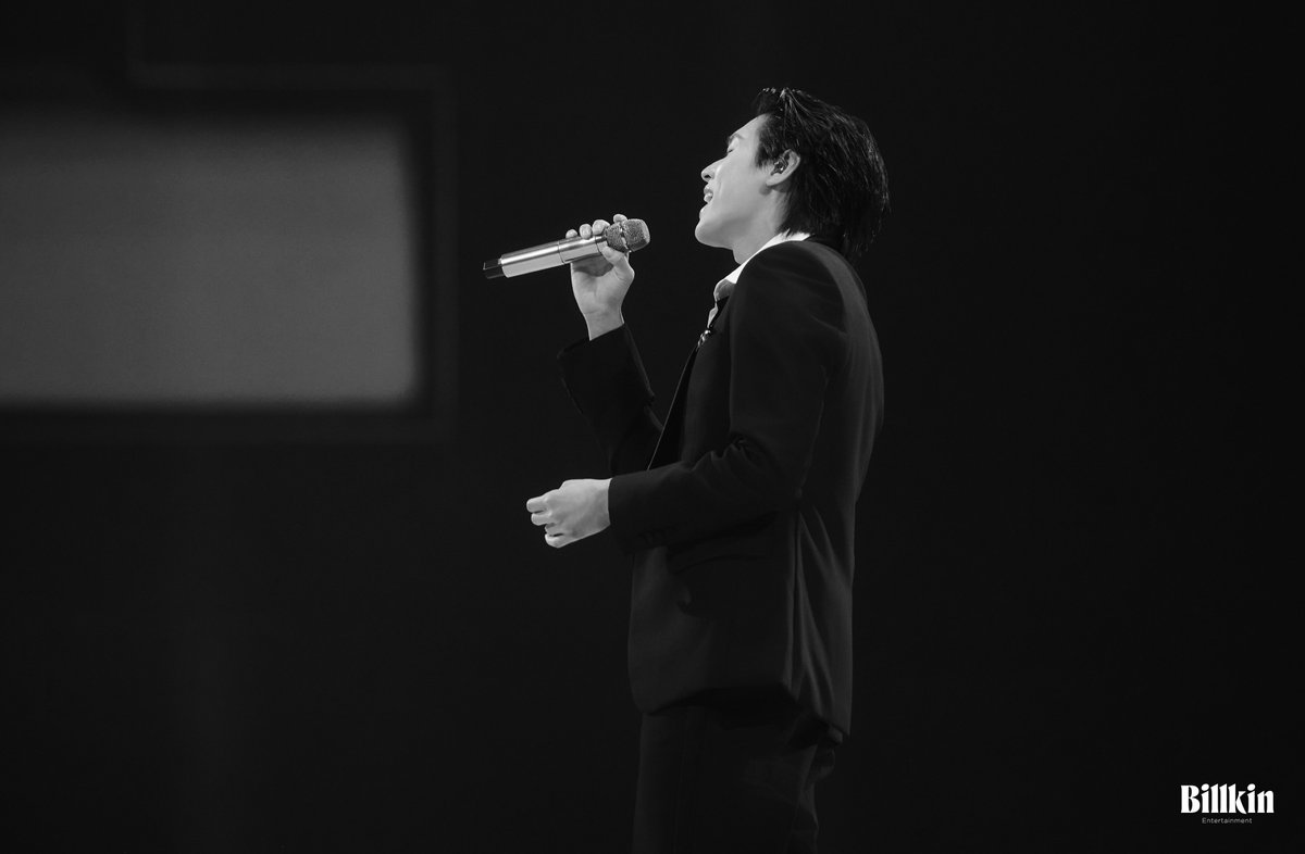 Billkin_Ent's tweet photo. เก็บภาพโมเมนต์จาก NONT TANONT ‘THE MOMENT OF SPECTACLE : ARENA ENCORE’ มาฝาก ขอบคุณพี่ @tanont916 ที่ชวนมาร่วมโชว์สุดพิเศษบนเวทีสุดอลังการนี้นะครับ 🧡

#NONT_ARENAENCORE_DAY2
#THEMOMENT_ARENAENCORE 
#Bbillkin https://t.co/zFqSux3oyi