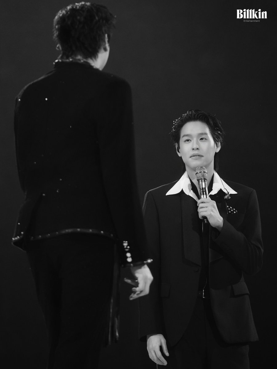 Billkin_Ent's tweet photo. เก็บภาพโมเมนต์จาก NONT TANONT ‘THE MOMENT OF SPECTACLE : ARENA ENCORE’ มาฝาก ขอบคุณพี่ @tanont916 ที่ชวนมาร่วมโชว์สุดพิเศษบนเวทีสุดอลังการนี้นะครับ 🧡

#NONT_ARENAENCORE_DAY2
#THEMOMENT_ARENAENCORE 
#Bbillkin https://t.co/zFqSux3oyi