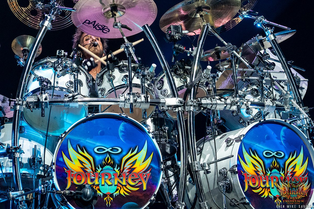 DeenTheDrummer's tweet photo. The KIT 🔮♾️🔥
#JourneyFinalFrontierTour
📷 @ironmikesavoia https://t.co/ImT0MlSlsG