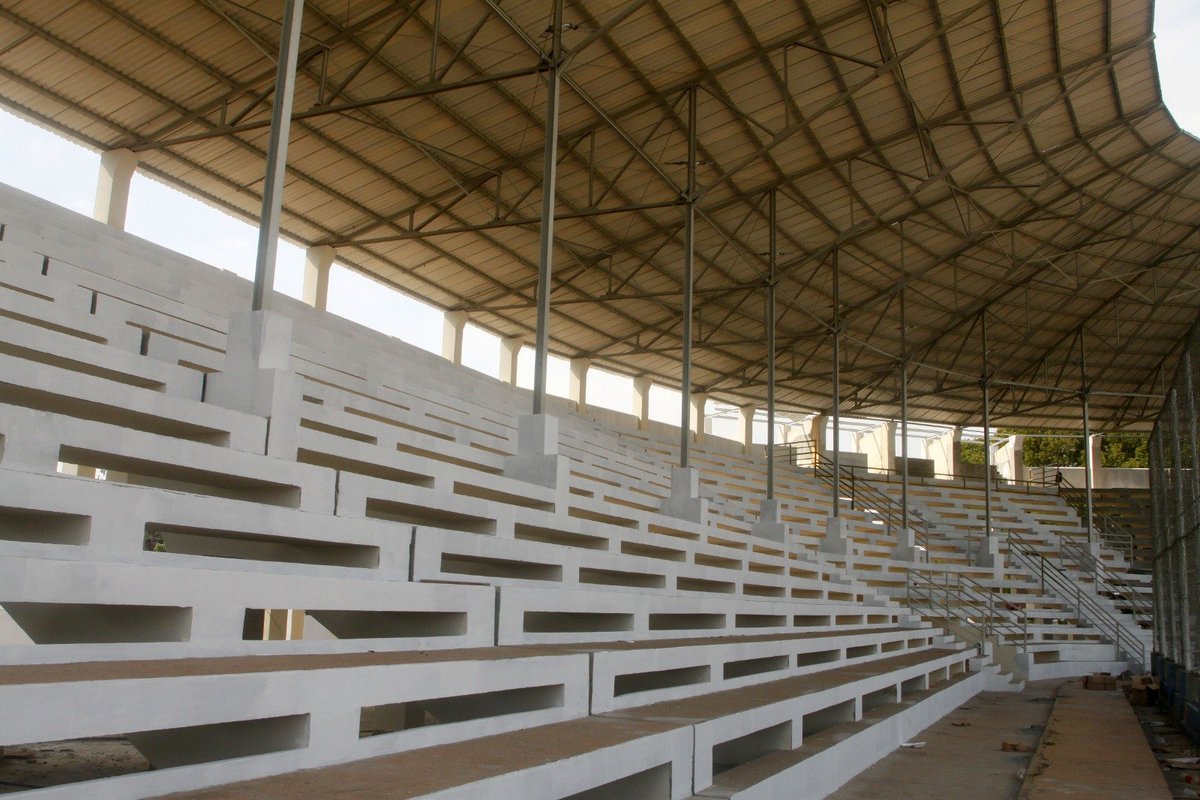 VersionFinal's tweet photo. La recuperación integral del histórico estadio de béisbol entra en su última fase. La conclusión del techado coincide con el lapso exacto de 30 días que faltan para la reinauguración del recinto, anunciada para el próximo 11 de noviembre, Día de Luis Aparicio https://t.co/bJzMaMtopt