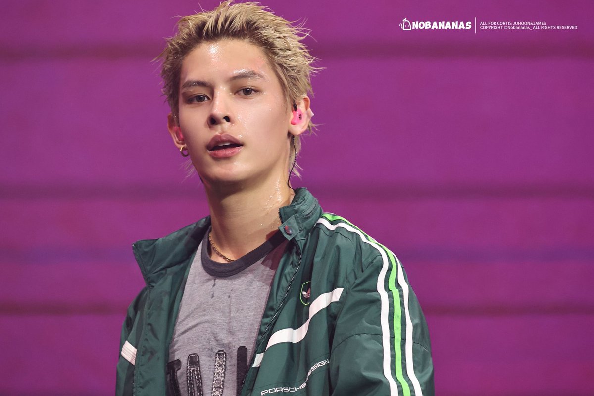 spideyufan's tweet photo. istg, this james look is really my favorite in the PYPD tour https://t.co/y50YieoZrA