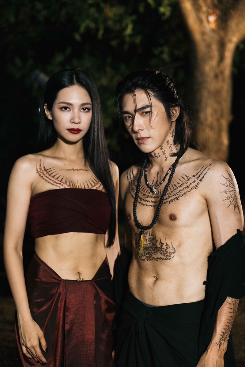 Khomkhlang_STH's tweet photo. พี่น้องที่หล่อสวยทั้งคู่มาก

KHOM KHLANG EP7
#ข่มขลังตอนที่7 https://t.co/hAXE1AiDs6