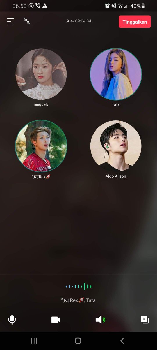 talkstarz tweet picture