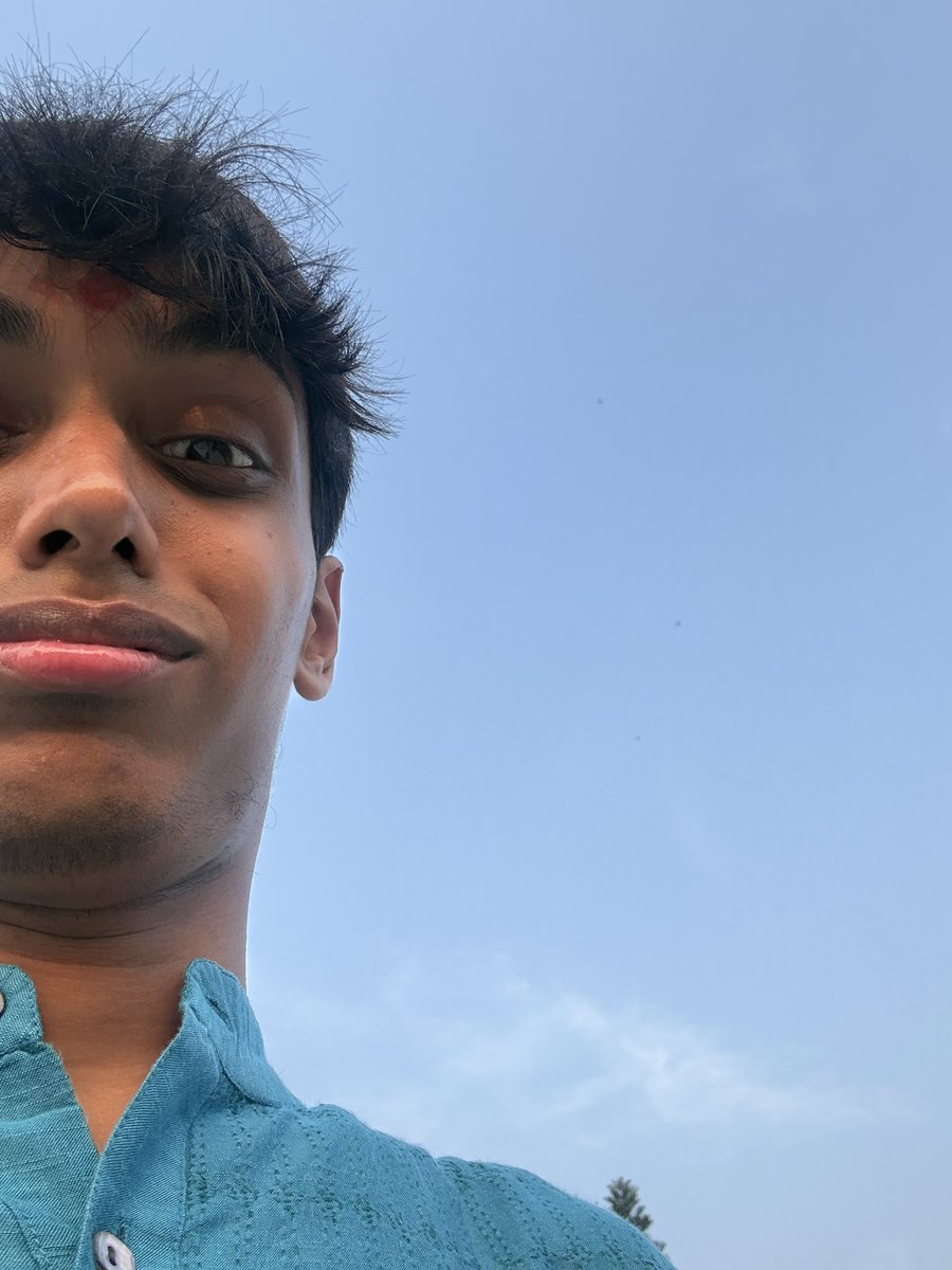 eurohangover's tweet photo. only Navratri + Pujo media I got this year 😛 https://t.co/Hg6A403JP0