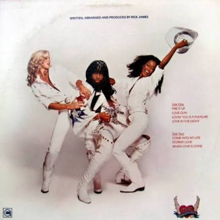 RickJames's tweet photo. This month in ‘79, Rick James released his legendary third studio album, ‘Fire It Up!’

Driven by pure creative adrenaline, Rick recorded and completed the entire 8-track album in 13 days. As Rick later recalled: “My creative output was crazy. I was on fire.” https://t.co/4g6EqzdkOo