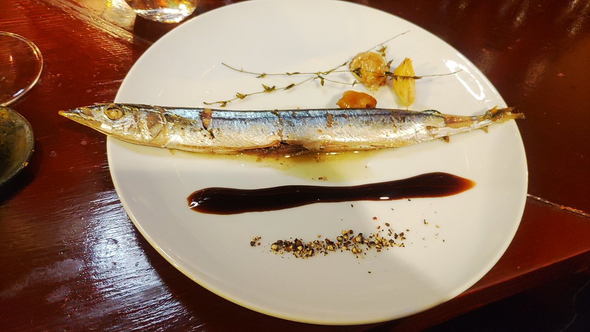 charice_ks's tweet photo. 昨日ついに高円寺のワイン酒蔵瀧沢さんへ行ってきました。
めぐソン流れる素敵な空間♪
また行きたい～ https://t.co/x3LGilgCoZ
