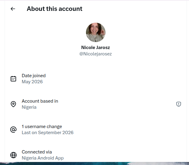 susie_lastname's tweet photo. Why you following me from Nigeria? #BOTFarms https://t.co/B2Daah48xD