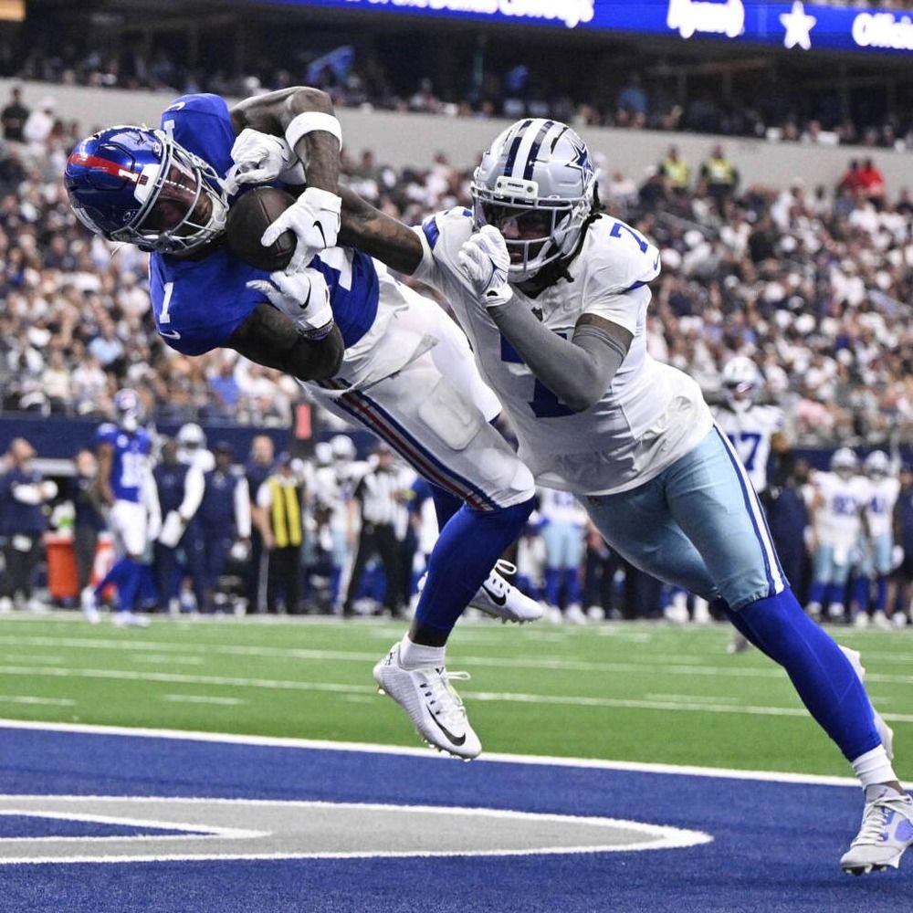 FP_Cowboys's tweet photo. Cowboys D/ST in the 23-13 loss at Green Bay: 23 points allowed, three sacks, one takeaway.

Dee Winters picked one off. Quinnen Williams, Elijah Garcia and Kenny Clark had the sacks. Dallas allowed just two field goals after halftime.

https://t.co/T7nw8asiV5 https://t.co/xllOvBdDtg