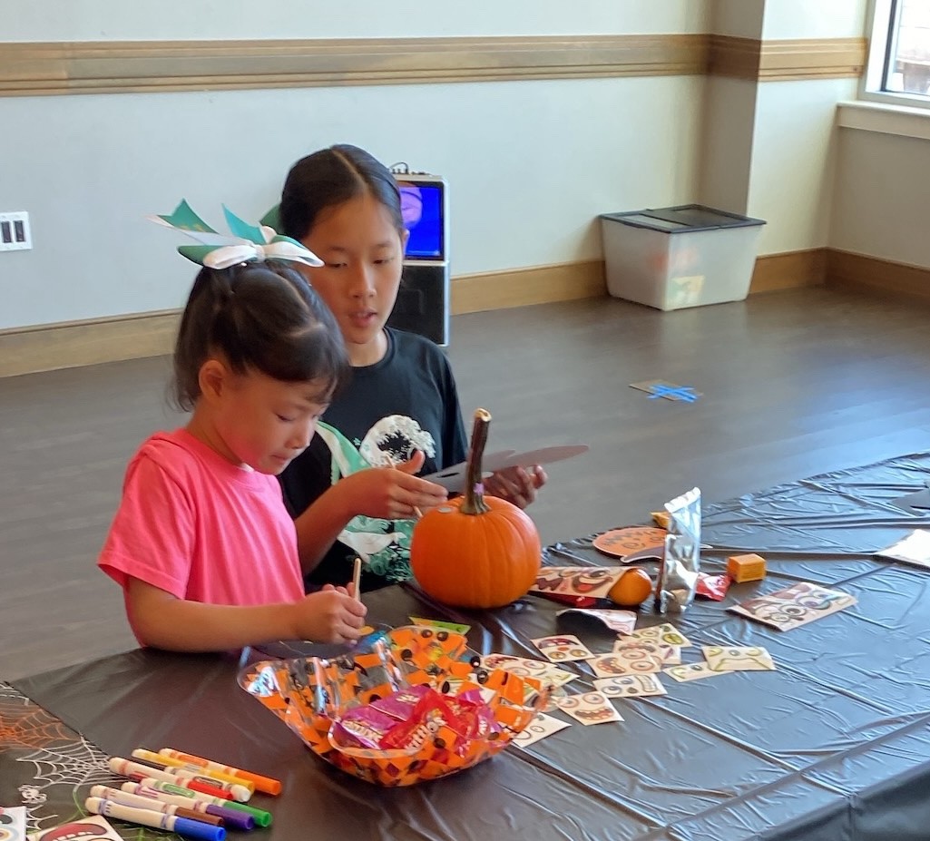 MoCoRec's tweet photo. Thanks for making a splash with #MoCoRec at our Floating Pumpkin Patch at the Silver Spring Recreation and Aquatic Center! We loved seeing the smiles and the fall fun in and out of the pool. 🎃💦

Check out our upcoming fall events ➡️ https://t.co/2KF1IuRVT5. https://t.co/8HbMA5fJvM
