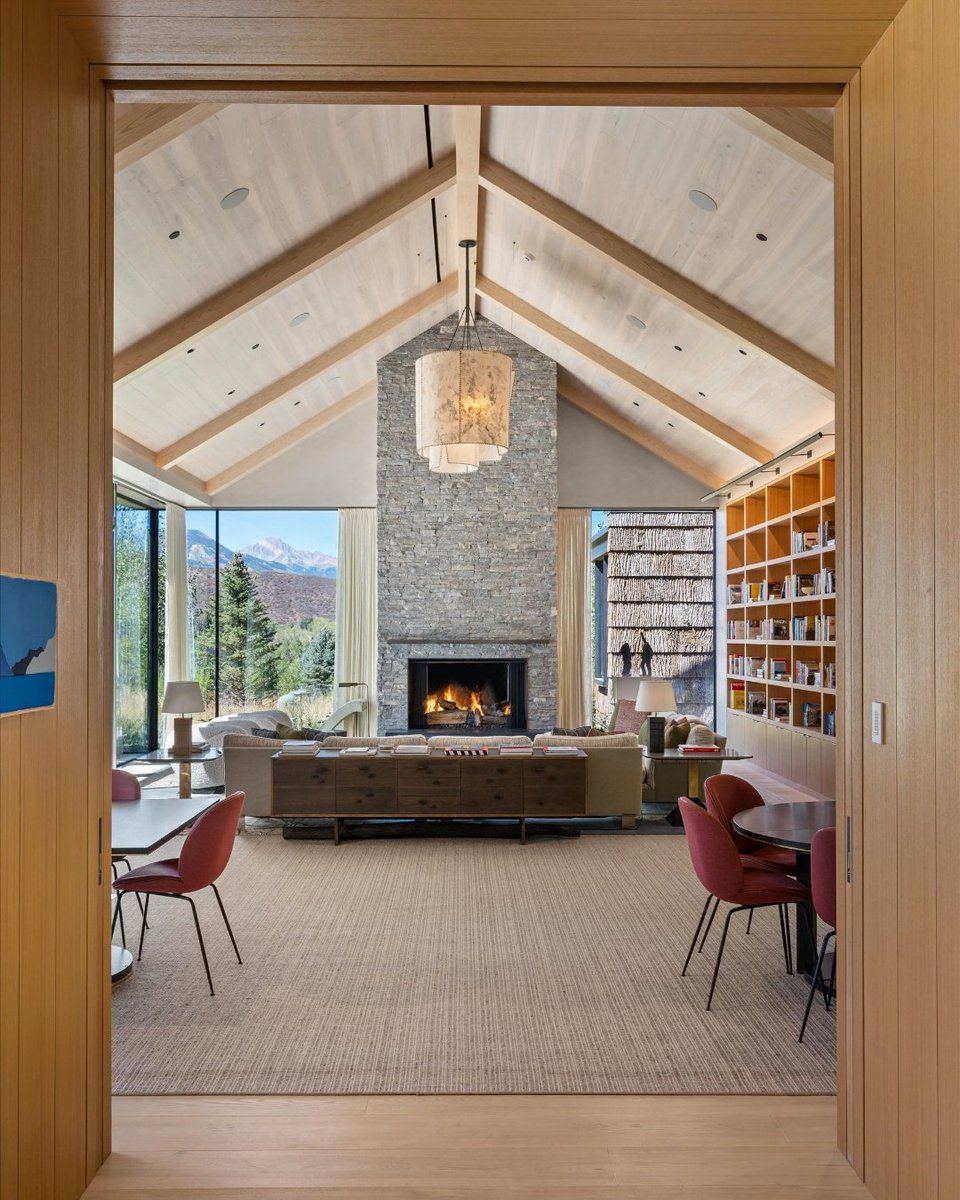 DouglasElliman's tweet photo. Custom Aspen Estate with Panoramic Mountain Views 🏔️ $400,000/Monthly

Listed by Jamay Shook at #DouglasElliman.

Learn more here: https://t.co/v5vH9Yd7Up

#EllimanColorado https://t.co/0UAJiIig2e