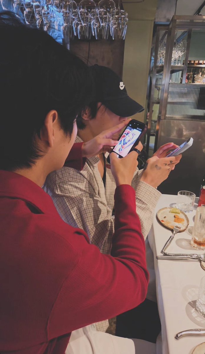 gojotaey's tweet photo. just for jungkook to spend his time with tae. then taking tae's tons of pictures and hardlaunching him nonstop instead of spending time with the said bf. I'd crying too 😭 https://t.co/JzoNXSBcUN