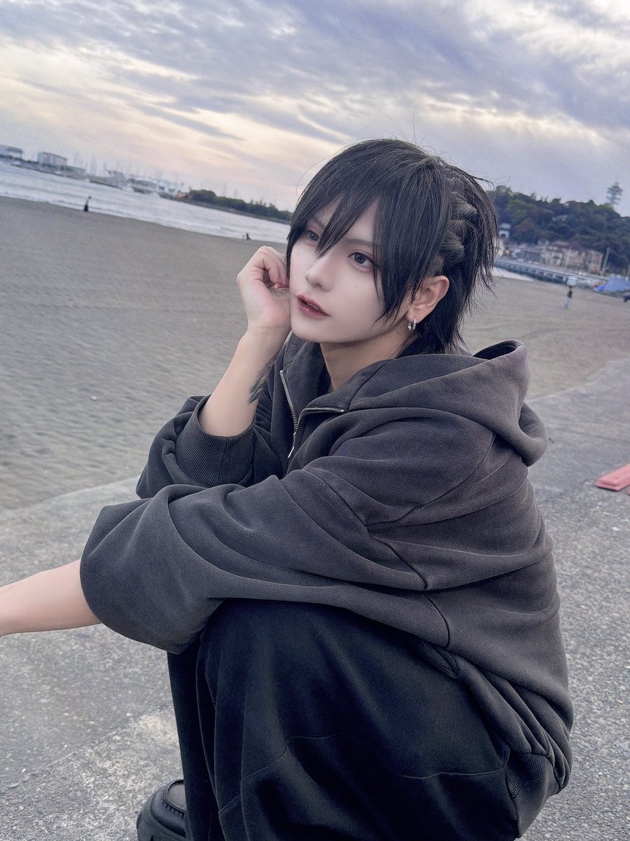 __oz__y's tweet photo. ＿＿＿ . https://t.co/J5Yw2krj1N