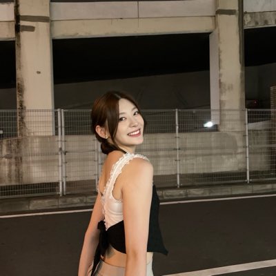 kaiandrine's tweet photo. sebelum jadi rp pingsan akan balik ke setelan homeless dulu #NewProfilePic https://t.co/XgL2AhHuFc
