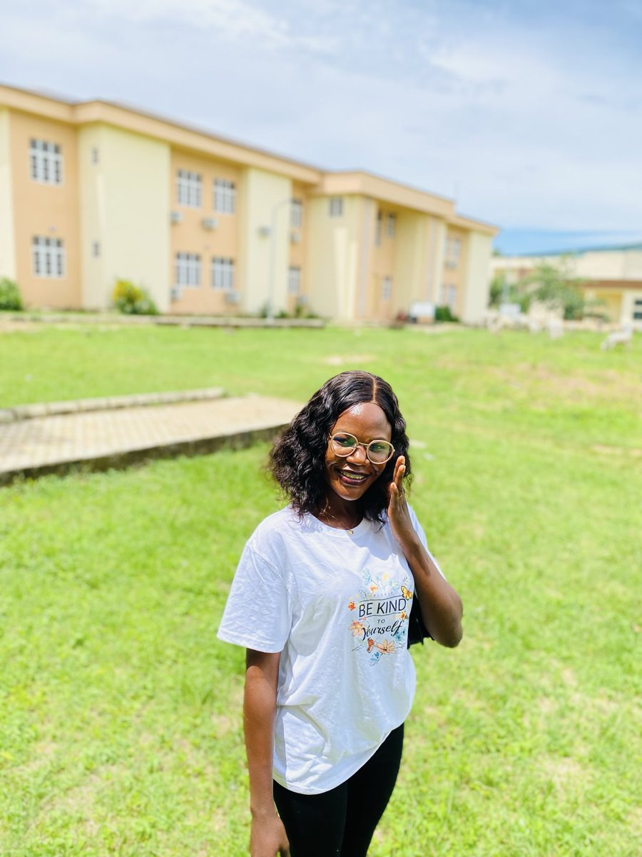 koniejay's tweet photo. Monday😞
Happy new week y’all
Wishing y’all a blissful and fulfilled week ahead 🙏❤️ https://t.co/hdwjpTDx7D