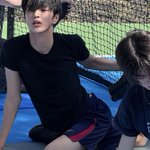 Photo by 튀른 아카이브 (@kh__right)