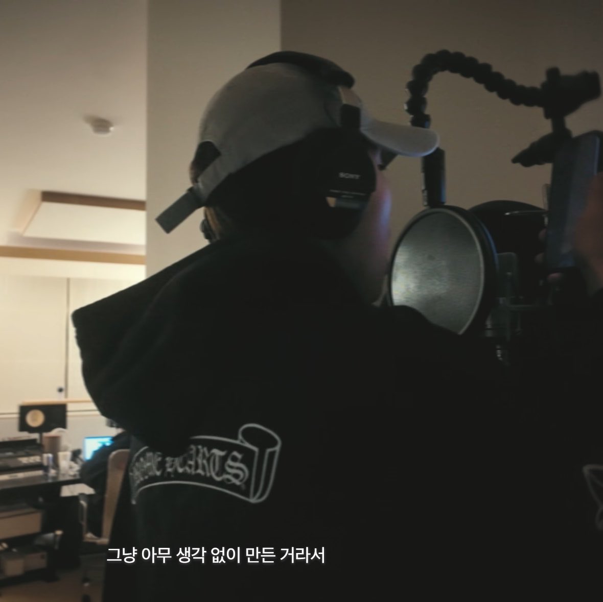 eversanrio's tweet photo. so this was during the creation of immature omg https://t.co/9Qu3LMwRtE
