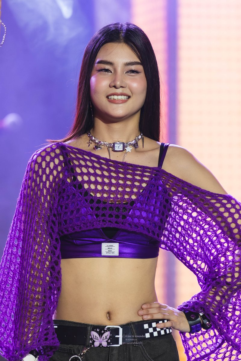 leilac0525's tweet photo. 261017 XONARA LEI  

XONARA AT EK31ST ANNIVERSARY

#XNRatFiestaNgSaribuhay 
#XONARA #LEI #XONARA_LEI https://t.co/Mi9w0upxEC
