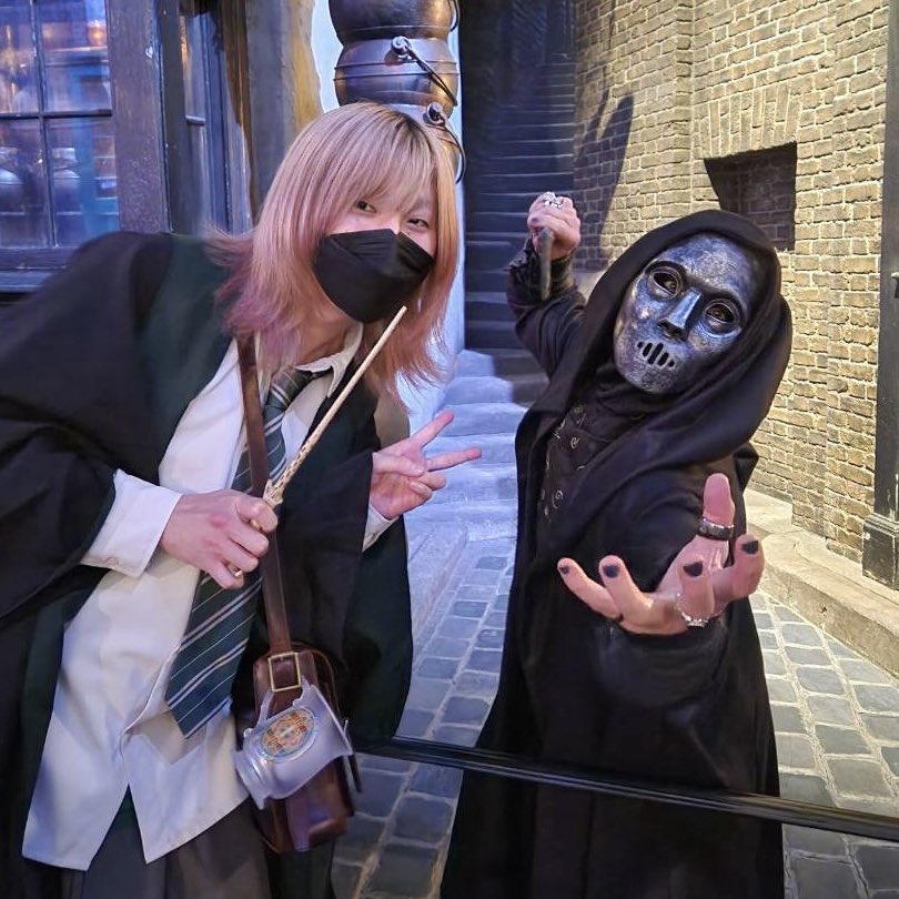 Pumpkaboo_30cm's tweet photo. 改めてスタジオツアー東京でデスイーターとハロウィンしてきました。 https://t.co/2zdGbHxBM8