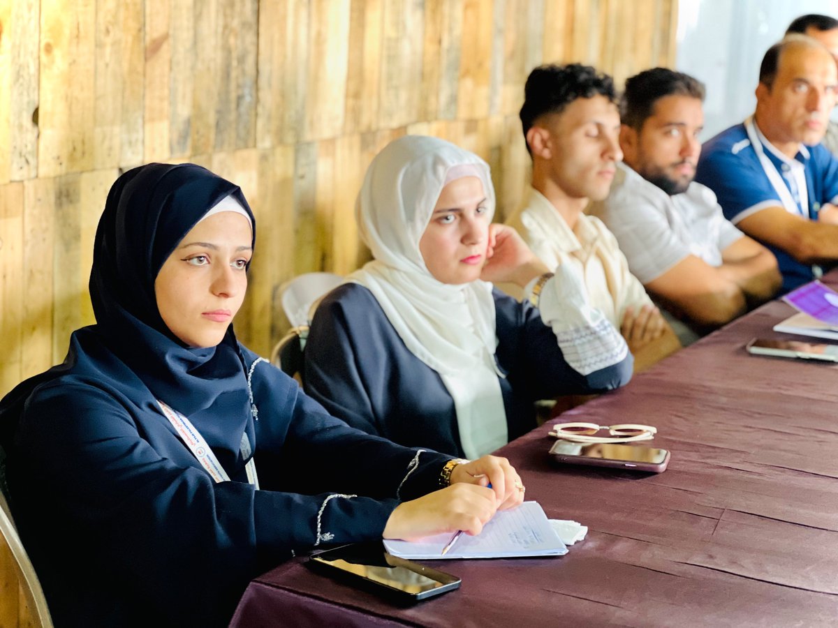 AlFajr_FPYA's tweet photo. (UNMAS) conducted an awareness training session for the staff of AlFajr Palestinian Youth Association to enhance their understanding of the risks posed by explosive remnants of war and explosive devices. @UNMAS https://t.co/JzhKPoDtjY