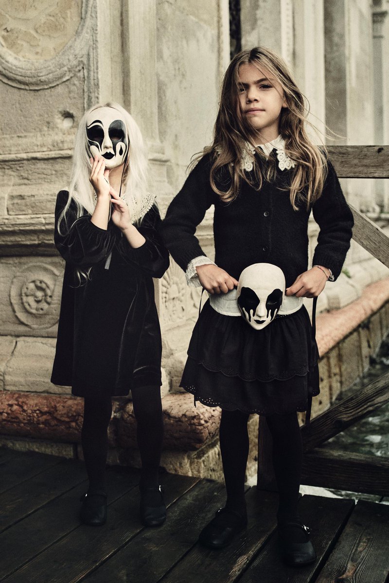 ZARA_JP's tweet photo. THE NEW｜Charming Venice
ハロウィンエディット
https://t.co/D1Lz7mH9du

#zara https://t.co/J9ThAXSKxf