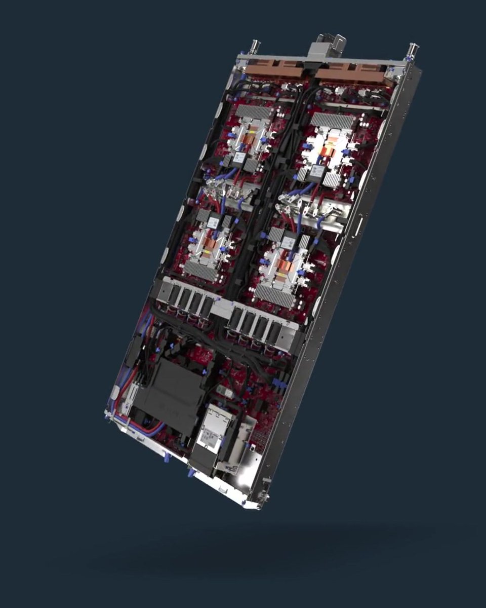 msdevjp's tweet photo. ＼「Azure Maia」AI システムに注目👀／

マイクロソフトの AI インフラストラクチャが新たなフェーズに！

Azure Maia をマルチギガワット規模へ展開し、主要な AI 推論基盤として本格展開します。

👇2027 年登場予定の Maia 300 などの詳細もチェック！
https://t.co/bawA0RS23z https://t.co/AKpUn7nBWh