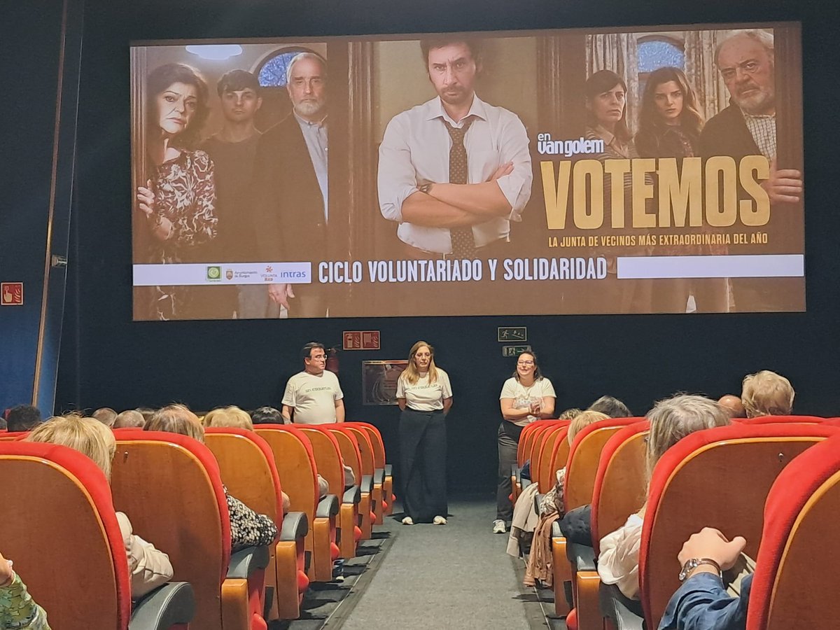 fintras's tweet photo. 📽️ La Oficina de Atención al #Voluntariado de #Burgos presenta este mes, dentro de su programa ‘Voluntariado y solidaridad’, un ciclo de #cine que invita a la ciudadanía a conocer de cerca las realidades y los retos cotidianos de diferentes colectivos. Fundación INTRAS ha participado con la proyección de ‘Votemos’, en una tarde muy enriquecedora tanto por la afluencia de público como por su implicación en el coloquio posterior.

El encuentro ha puesto de manifiesto la importancia de impulsar campañas como ‘Sin etiquetas, con proyectos de vida’, cuyo mensaje se refleja en este cortometraje, y de seguir creando espacios de diálogo que ayuden a cuestionar los prejuicios y a comprender la #SaludMental desde una perspectiva humana y comunitaria.