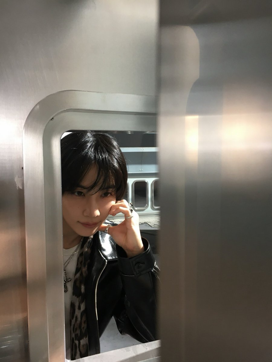 wonubliss's tweet photo. jeonghaniyoo_n 🎬📸 #정한 https://t.co/VHCOhwlfiq