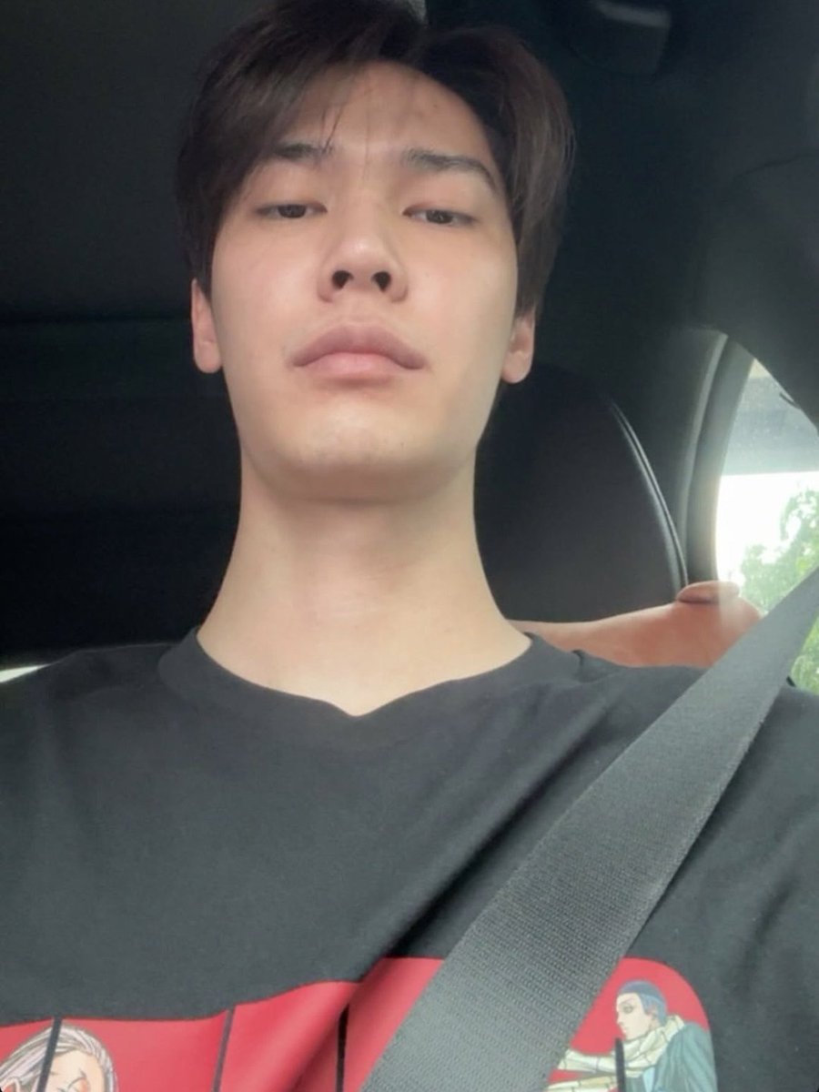 sugarplumdear's tweet photo. กุตอนเห็นเสื้อตัวนี้
: ขอข้าวจานนึงครับ https://t.co/4uevm9VB1S