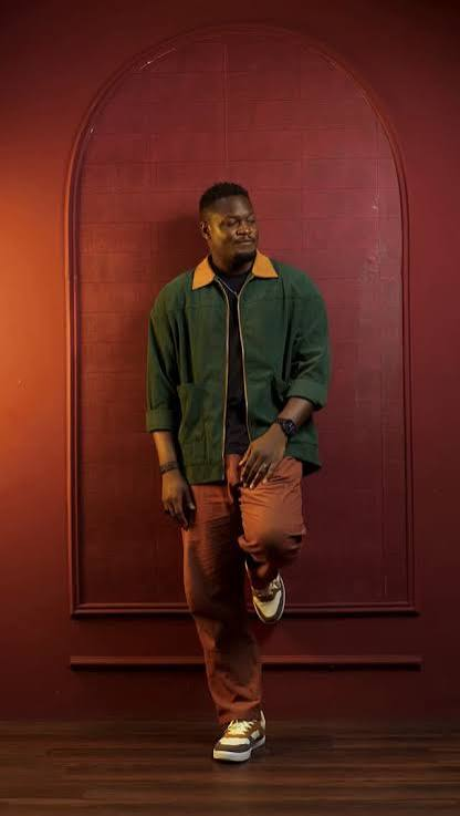 Naija102FM's tweet photo. #Np - Lazy man by @israel_obasola ontop #WorkChop wt @GodwinAruwayo & @Joypanam
#Tunein https://t.co/QRwr6Kq3AT