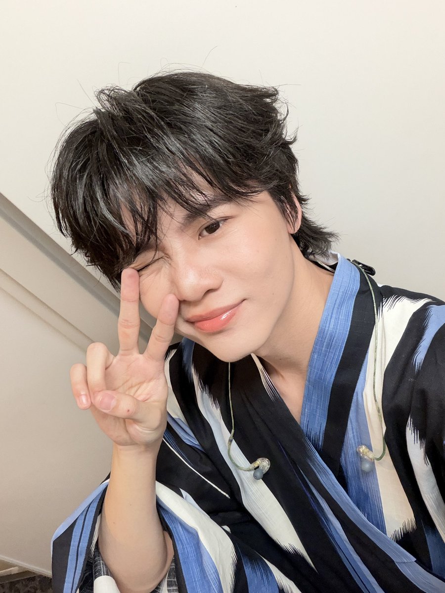 Hughhype's tweet photo. Duang Go Round in Japan has come to an end! 🥹🇯🇵

I had so much fun and was genuinely so happy throughout this whole experience. It was my first time meeting so many Japanese and international fans in person, and the love and warmth you all showed us were incredible. You made us feel so welcomed and comfortable, allowing us to give our best on stage. ❤️

Thank you for being part of this special journey and for making such wonderful memories with us. I’ll always look back on these moments with a big smile. 🫶🏻

#DuangFMinJapan