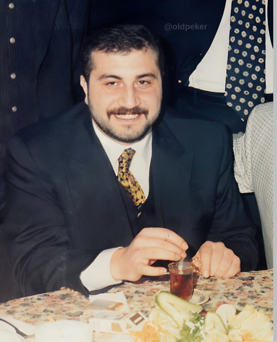 ACebecoglu's tweet photo. Hz. Musa Nil’e bırakıldı,
ama boğulan Firavun oldu.

Sana oyun kuranların hepsi tarihin tozlu sayfalarında kaldı.
Sen ise bütün fırtınalara rağmen hâlâ dimdik ayaktasın.

REİS SEDAT PEKER 

@sedat_peker #SedatPeker https://t.co/6UsA77xnWU