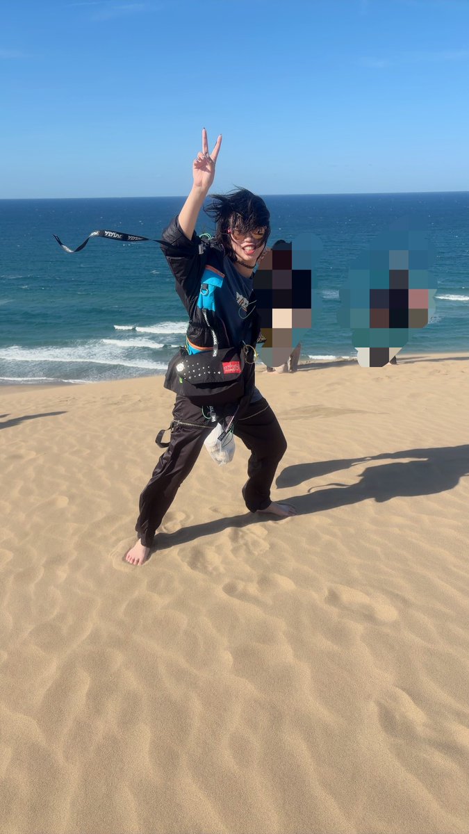 samesubdayo's tweet photo. これ砂丘のTEPPENなのにただの砂浜に見えてしぬ、風えぐい https://t.co/Hj9dlWZRzi