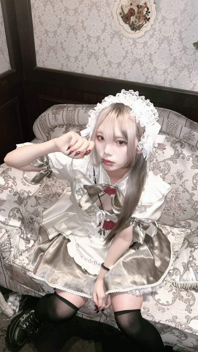 o0__0os2's tweet photo. 今日はローゼンガーデンの方に初出勤➰🎶
爆透明感ですョ^_^♩

 #コンカフェ営業ください 
 #コンカフェ  #自撮り界隈  #いいね返し https://t.co/6bn86u32Hn